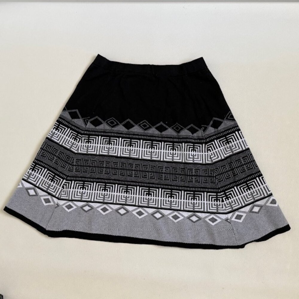 Tristan - Soft Stretchy Skirt/Medium